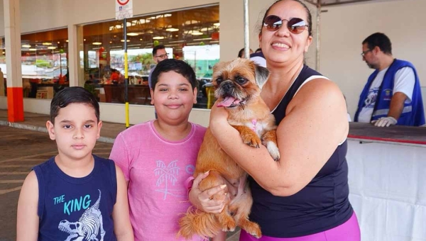 Ação especial de vacinação antirrábica da prefeitura de Rio Branco imuniza mais de mil cães e gatos na Capital