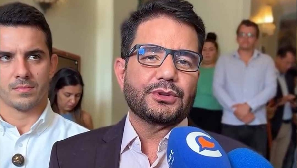 Gladson Camelí admite possibilidade de segundo turno entre Mailza e Alan e diz que Bocalom não é adversário