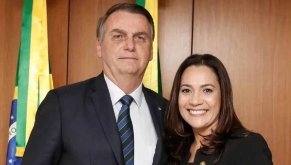 Mailza e Bocalom parabenizam Bolsonaro por aniversário e postam fotos com o ex-presidente