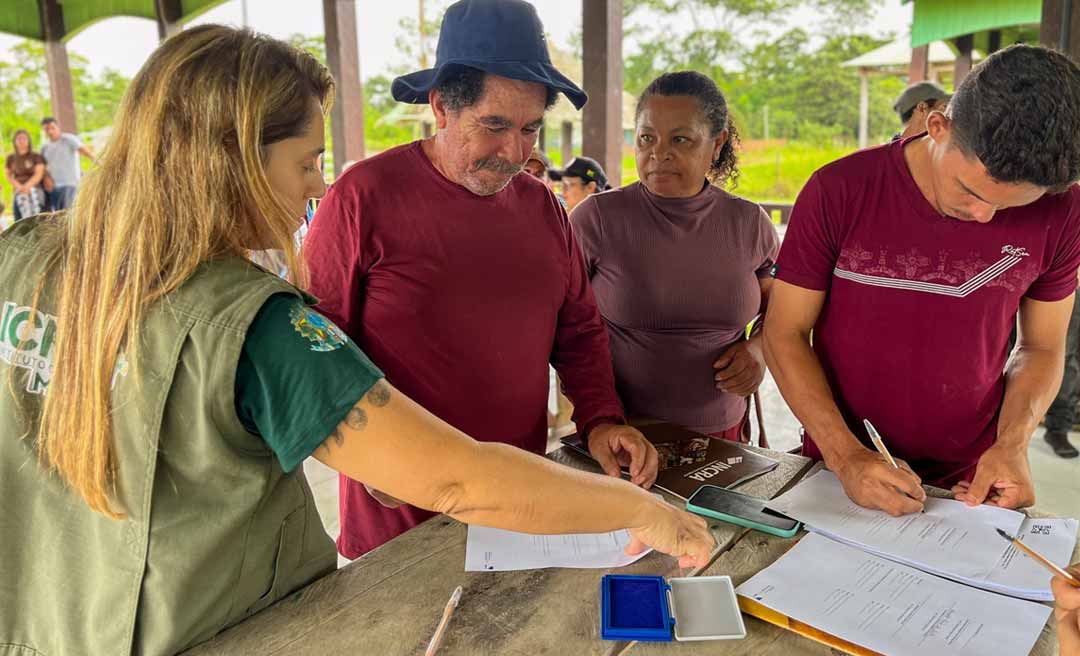 Famílias extrativistas recebem mais de R$ 600 mil em créditos no Acre