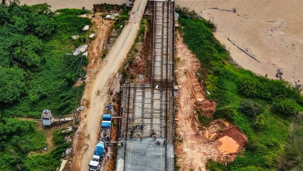 DNIT avança nas obras de prolongamento da ponte sobre o Rio Tarauacá na BR-364/AC