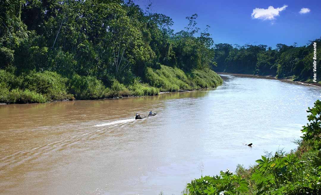 O abraço e o estrondo