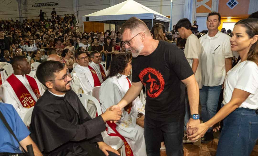 Alysson Bestene destaca fé e pede sabedoria ao assumir Prefeitura de Rio Branco durante celebração da Sexta-Feira Santa