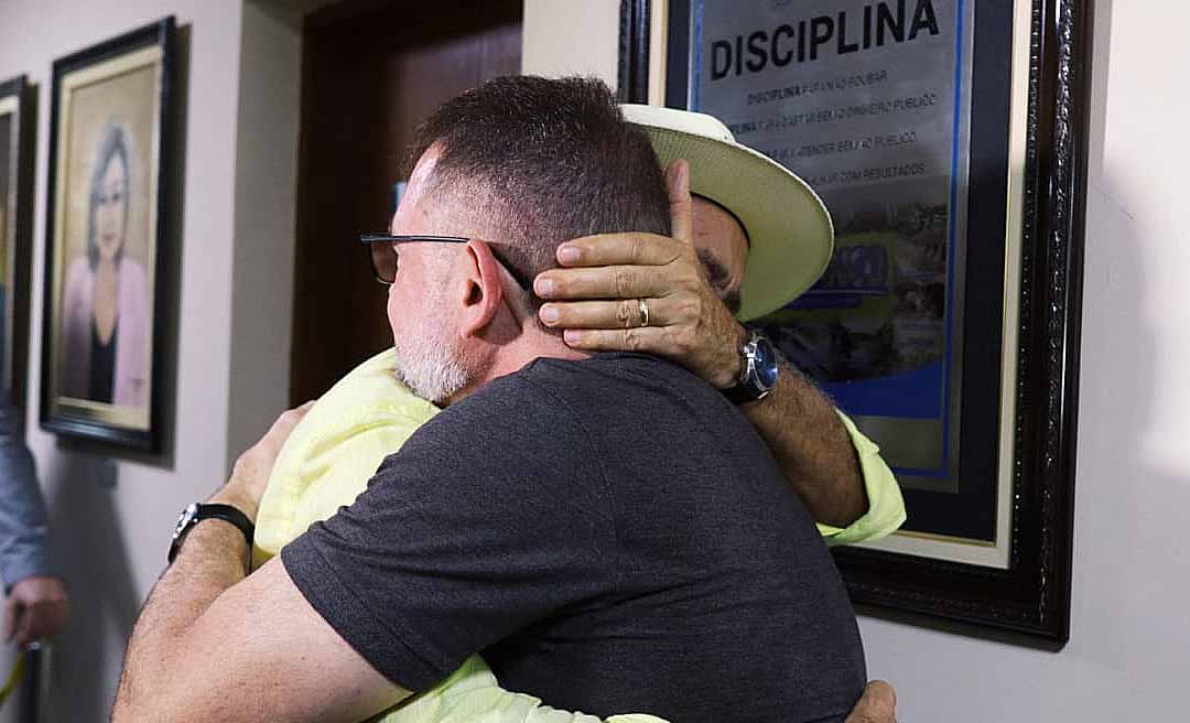 “Faço parte desse grupo e não pretendo sair”, diz Alysson ao reafirmar alinhamento com Bocalom após questionamento sobre seguir com Mailza Assis