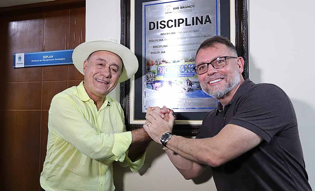 “Não vou colocar fotografia; minha marca é a disciplina”, diz Bocalom ao escolher quadro para galeria de ex-prefeitos