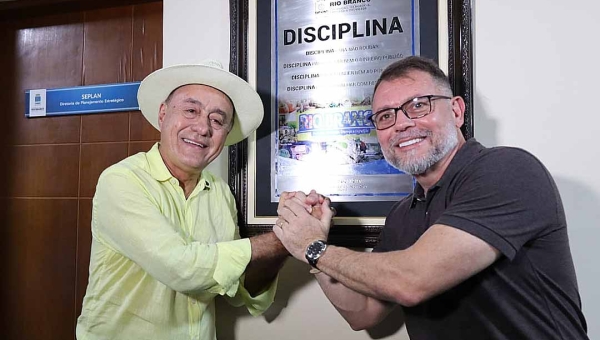 “Não vou colocar fotografia; minha marca é a disciplina”, diz Bocalom ao escolher quadro para galeria de ex-prefeitos