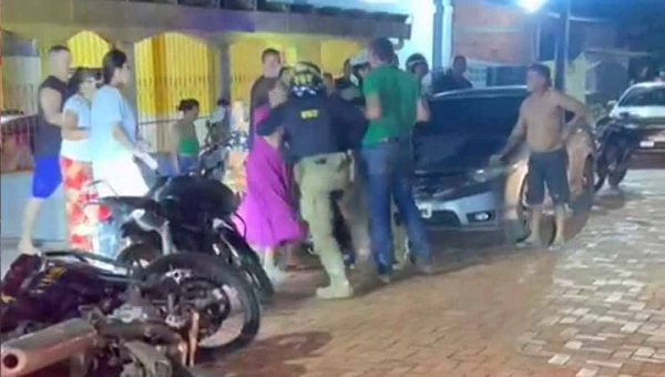 Jovem ignora ordem policial, foge e é capturado após cerco nas ruas de Rio Branco