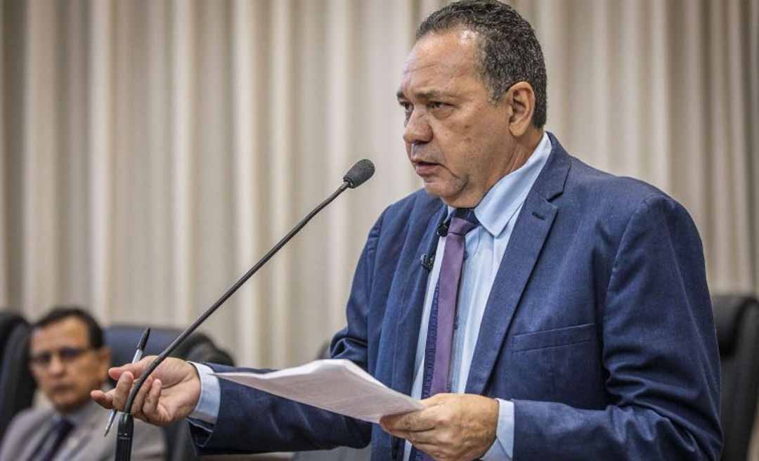 Manoel Moraes manda recado aos secretários de Mailza: “respeitem os deputados”