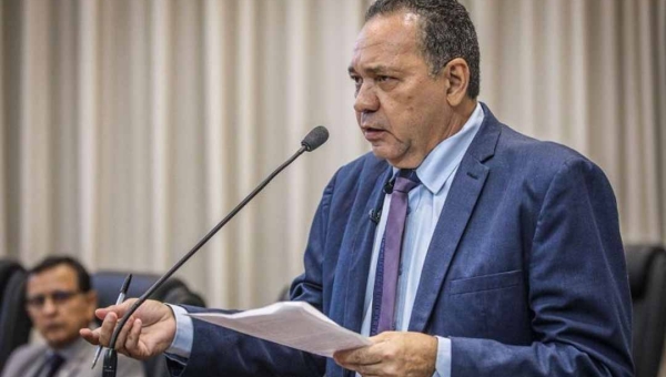 Manoel Moraes manda recado aos secretários de Mailza: “respeitem os deputados”