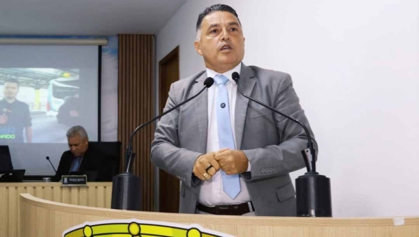 “Ricco nunca mais”, dispara Eber Machado ao pedir intervenção de Alysson no transporte público da Capital