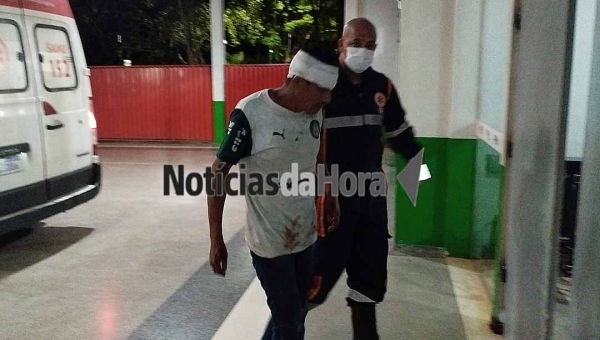 Homem em situação de rua é agredido enquanto dormia no Centro de Rio Branco