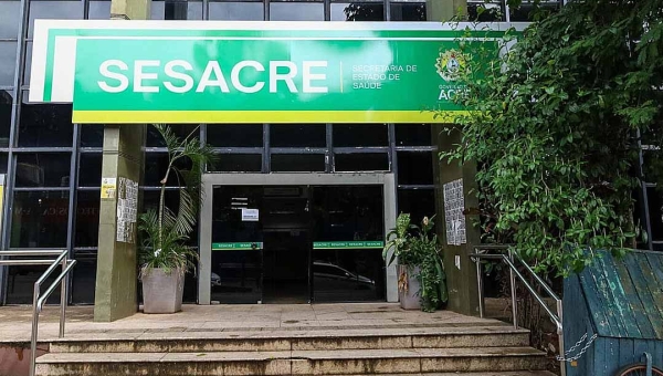 Sesacre intensifica busca por hospital para transferência de paciente que aguarda transplante cardíaco