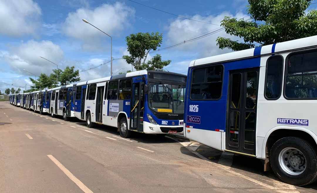 Ricco Transportes paga motoristas um dia após 100% da frota parar em Rio Branco