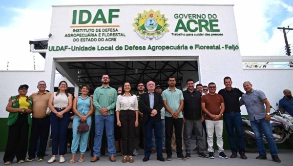 Para reforçar o apoio ao setor produtivo, governadora Mailza entrega reforma da unidade do Idaf em Feijó