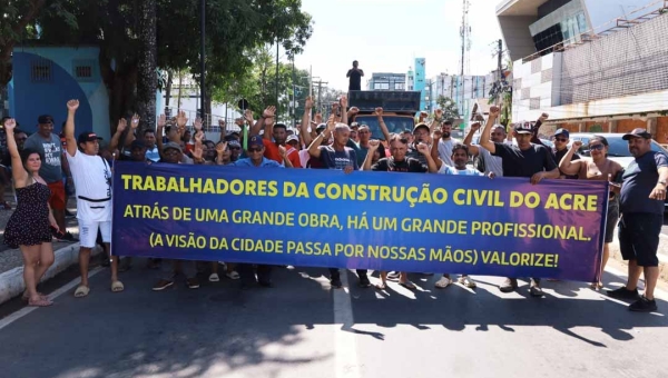 Trabalhadores da construção civil vão às ruas em Rio Branco e cobram reconhecimento e qualificação profissional