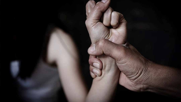 Após registro de boletim de ocorrência, policial penal é investigado por violência doméstica no Acre