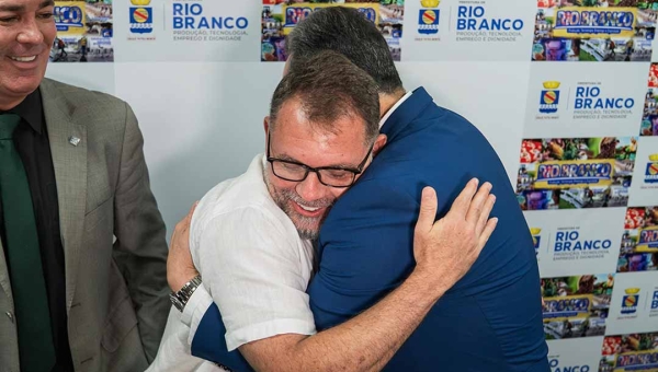 ”Conta comigo”, diz Alysson ao garantir avanço de projetos de Alan Rick travados na gestão Bocalom