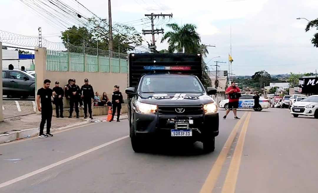 Corpos de servidoras do Instituto São José são levados ao IML; duas pessoas ficam feridas em ataque de estudante