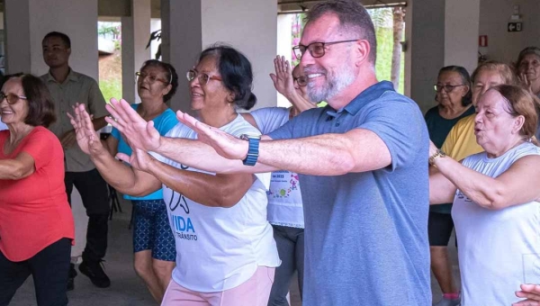 Prefeito Alysson Bestene visita Urap Barral y Barral e reforça investimentos na saúde de Rio Branco
