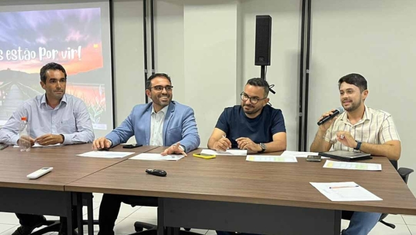 Prefeitura de Rio Branco apresenta proposta de reajuste salarial a sindicatos em reunião institucional