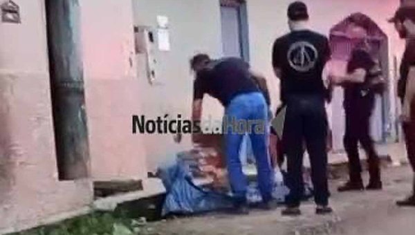 Corpo é localizado em via pública no bairro Base, região central de Rio Branco