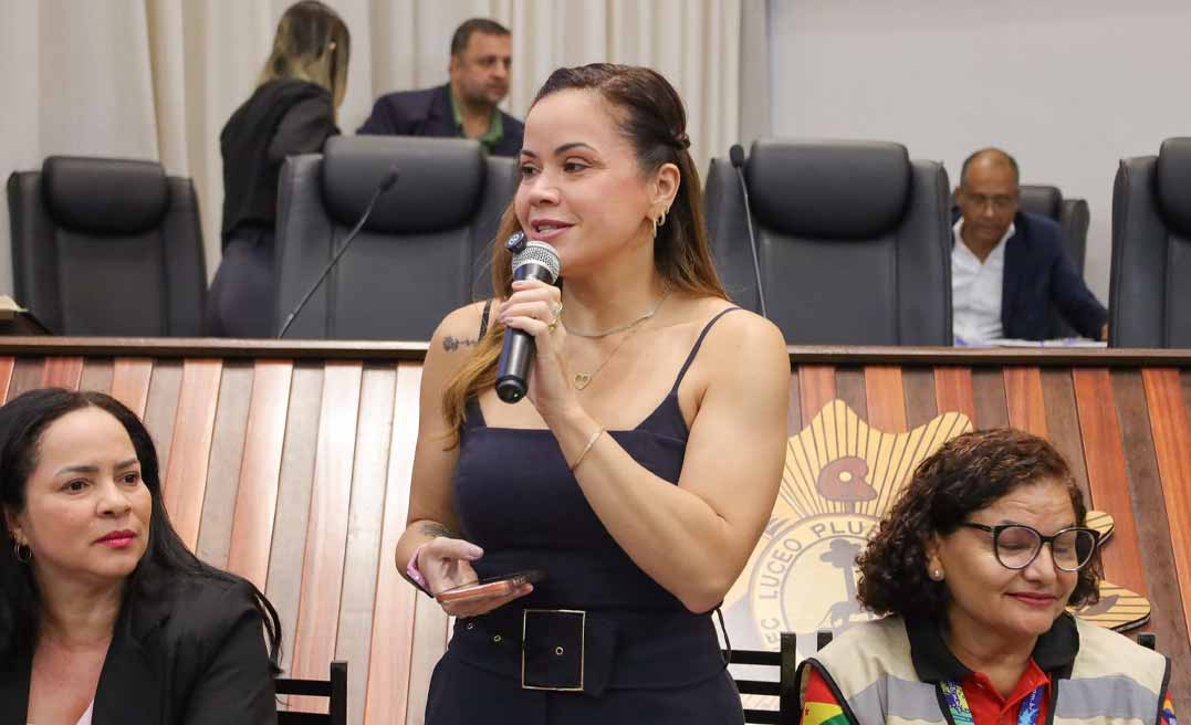 Michelle Melo defende investimentos no turismo e valorização da cultura acreana durante audiência pública na Aleac