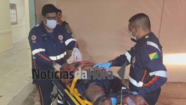 Discussão em bar termina com homem baleado na mandíbula por policial penal em Rio Branco