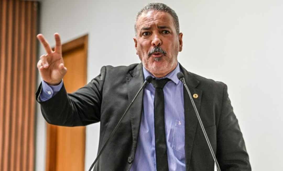 “Virou guerra”: Câmara de Rio Branco entra em crise após exonerações e viagem barrada de vereador