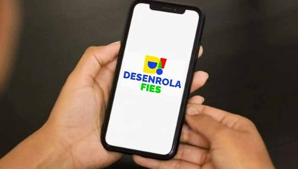 Novo Desenrola do Fies permite descontos de até 99% para contratos em atraso