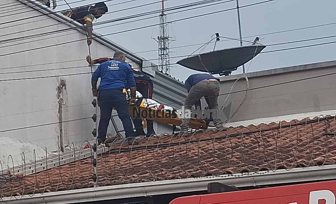 Trabalhador fica ferido após sofrer descarga elétrica em cobertura de prédio em Rio Branco