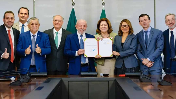 Presidente Lula assina Medida Provisória e zera 