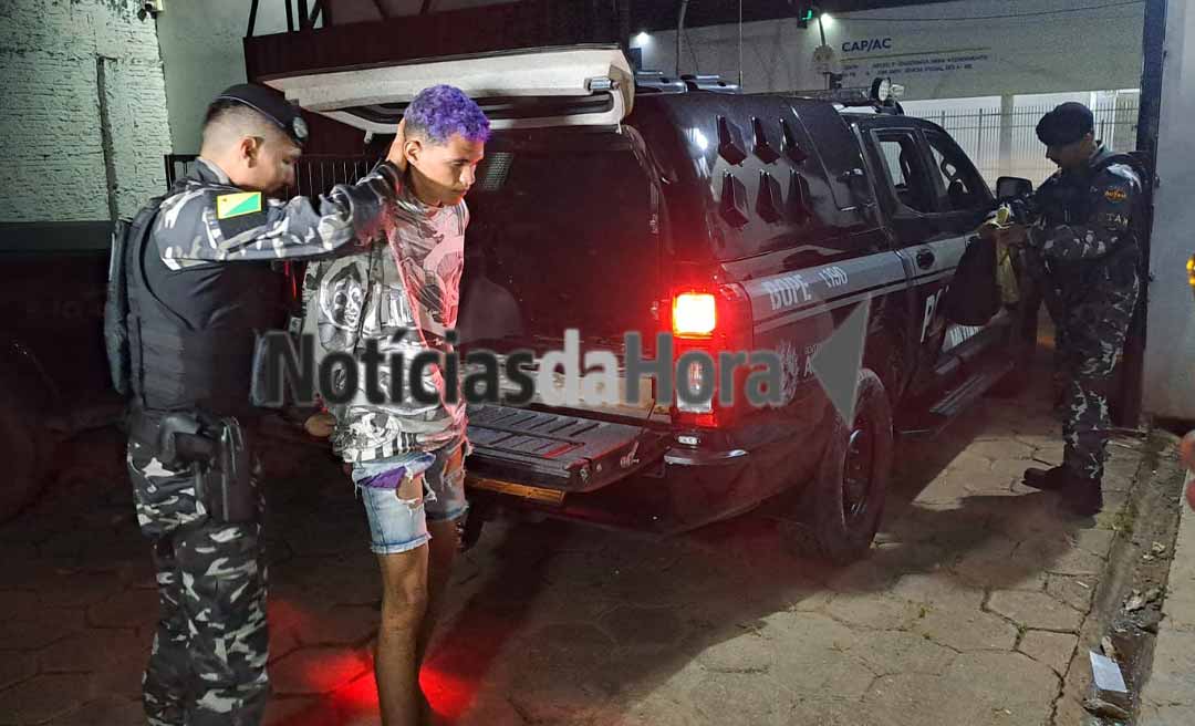 ROTAM prende suspeito com drogas escondidas em quintal abandonado durante patrulhamento em Rio Branco
