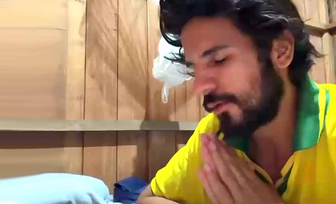 Ex-gay que virou “Jesus” faz oração pedindo convocação de Neymar para Copa do Mundo