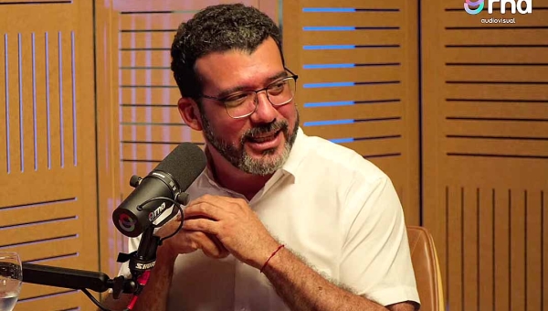 “Ninguém quer estar na greve”, diz André Kamai ao criticar falta de diálogo da prefeitura com professores
