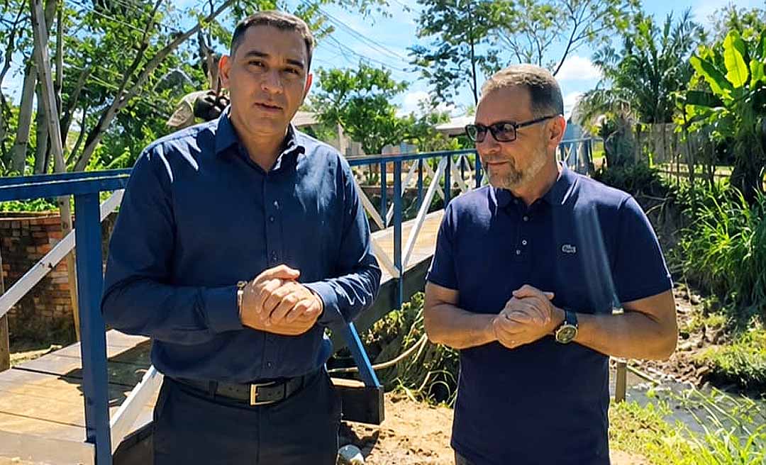 "Obra beneficia idosos, crianças e pessoas com deficiência”, destaca Samir Bestene durante entrega de passarela no Conjunto Ouricuri