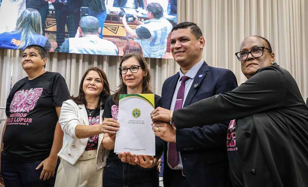 Deputado Tio Pablo promove audiência pública sobre Lúpus e Fibromialgia e reforça importância da Lei Estadual de conscientização