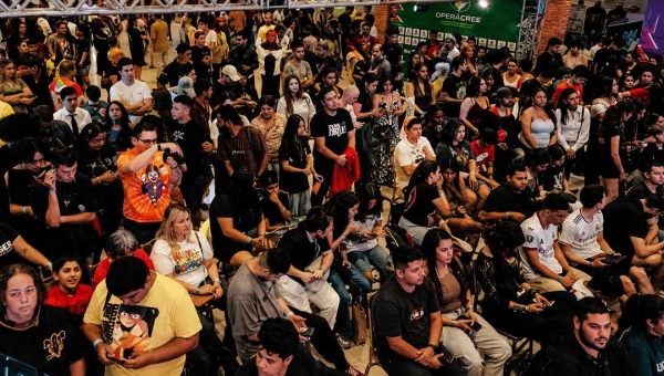 Comic Nerd promove encontro de gerações e reúne milhares de pessoas em Rio Branco