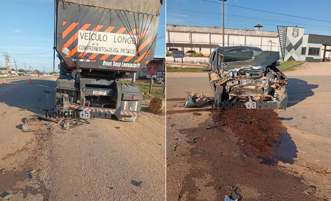 Impacto brutal: carro fica destruído após bater em carreta parada na BR-364 em Sena Madureira