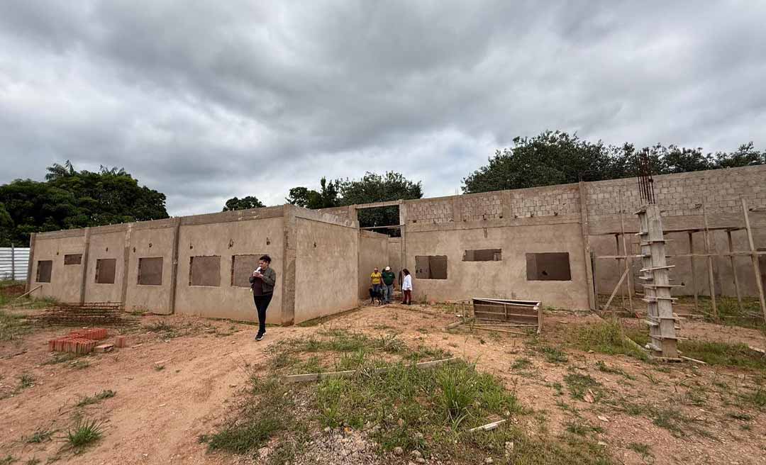 Levantamento aponta para a paralisação de 76 obras públicas no Acre, com uma despesa superior a R$ 387 milhões