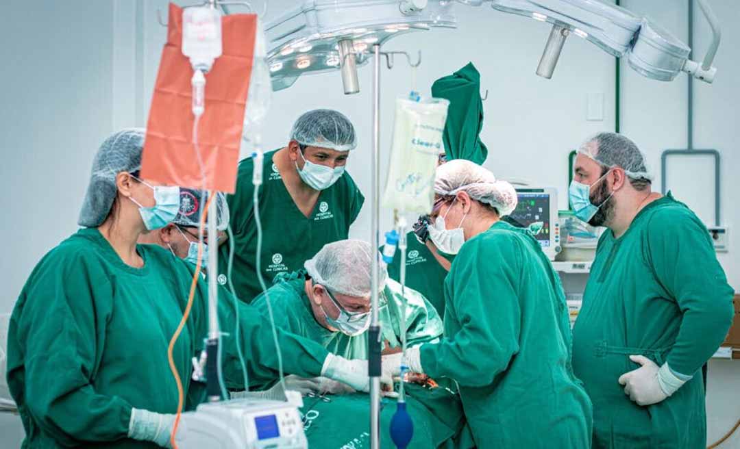Fundhacre realiza cirurgia rara e de alta complexidade para retirada de bócio