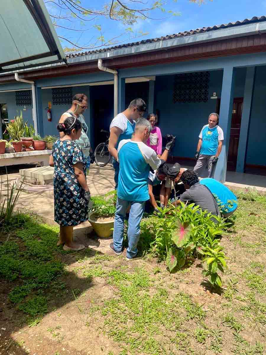 WhatsApp_Image_2025-10-06_at_16.30.29-2.jpeg