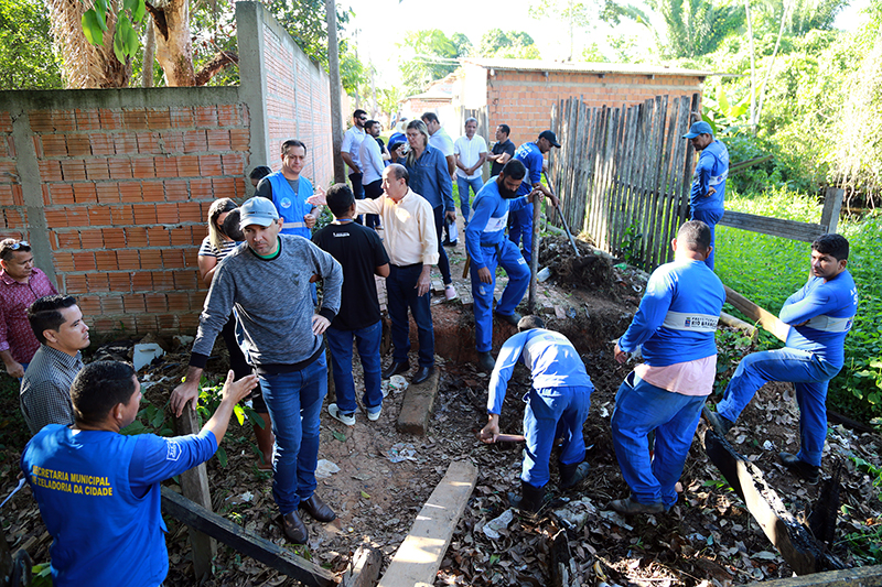 visita_do_prefeito_passarelas_foto-val_fernandes_13.JPG